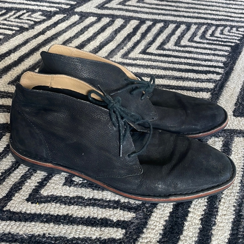 Mens Cole haan 10.5 chukka boots